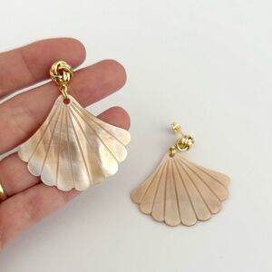 Lila Earrings